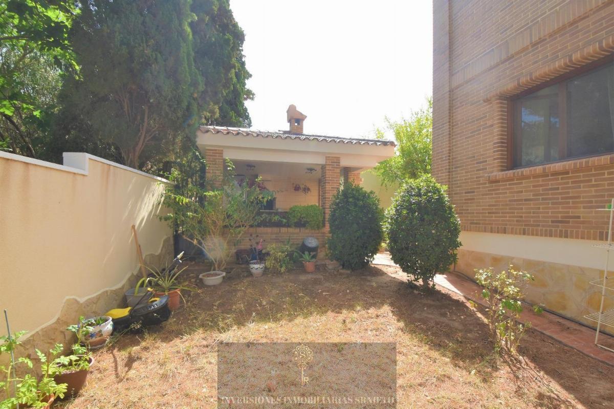 For sale of chalet in Rojales