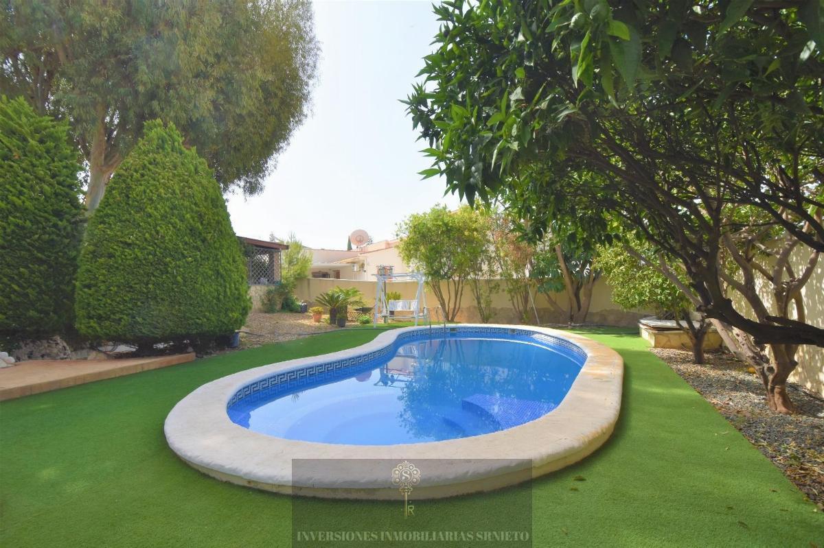 For sale of chalet in Rojales