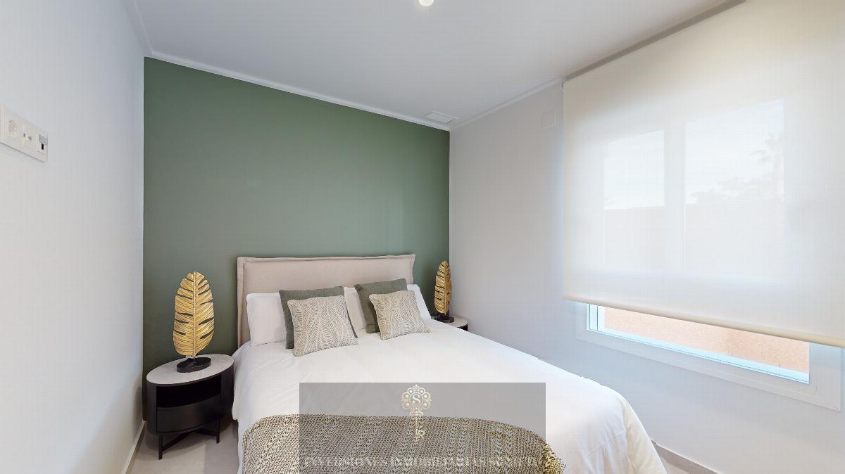 For sale of new build in Guardamar del Segura