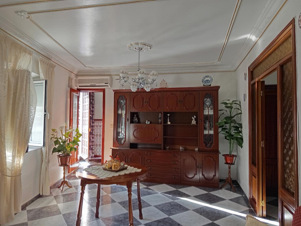 For sale of house in Alange