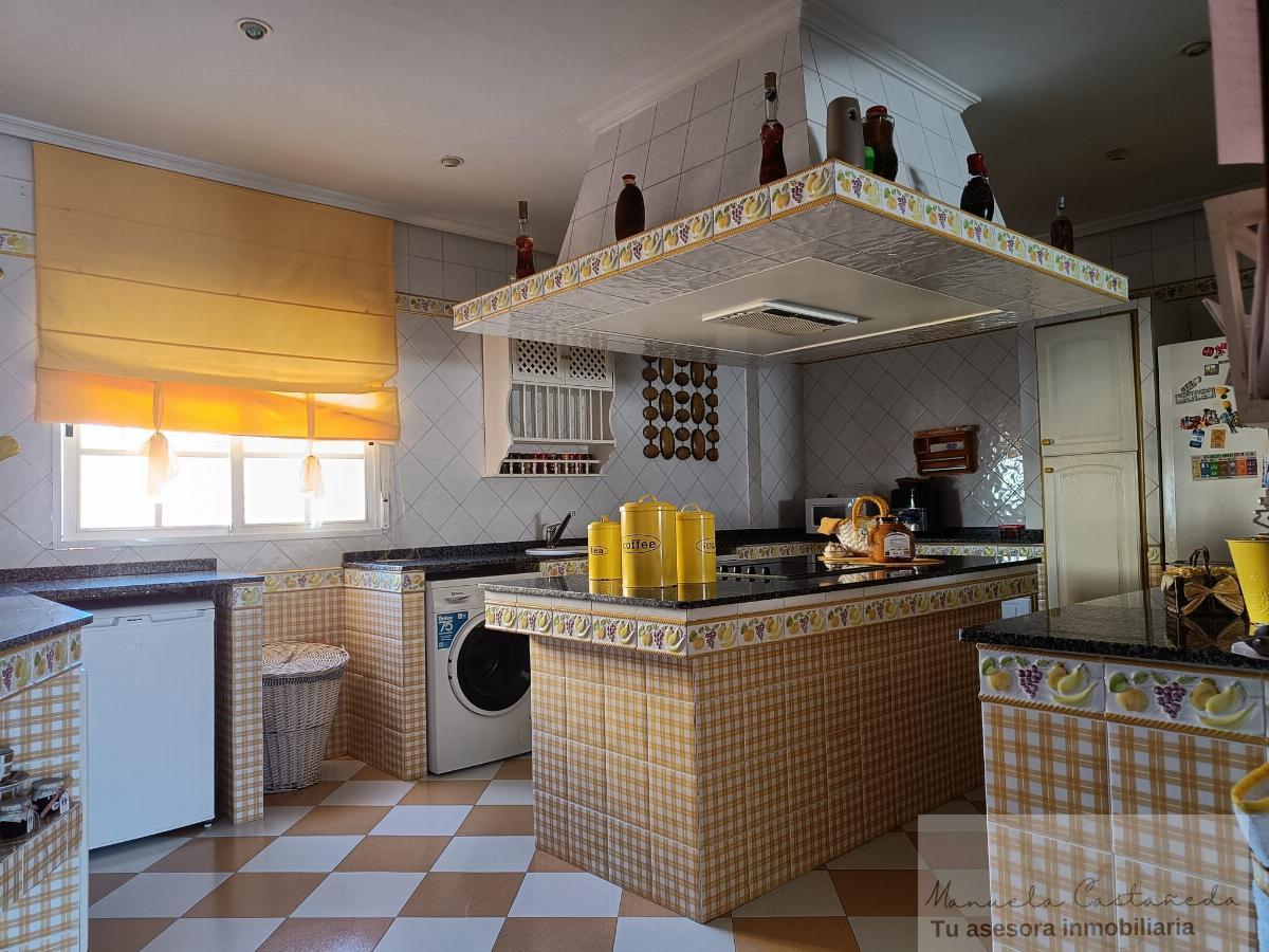 For sale of house in Almendralejo