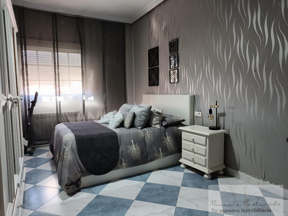 For sale of house in Almendralejo