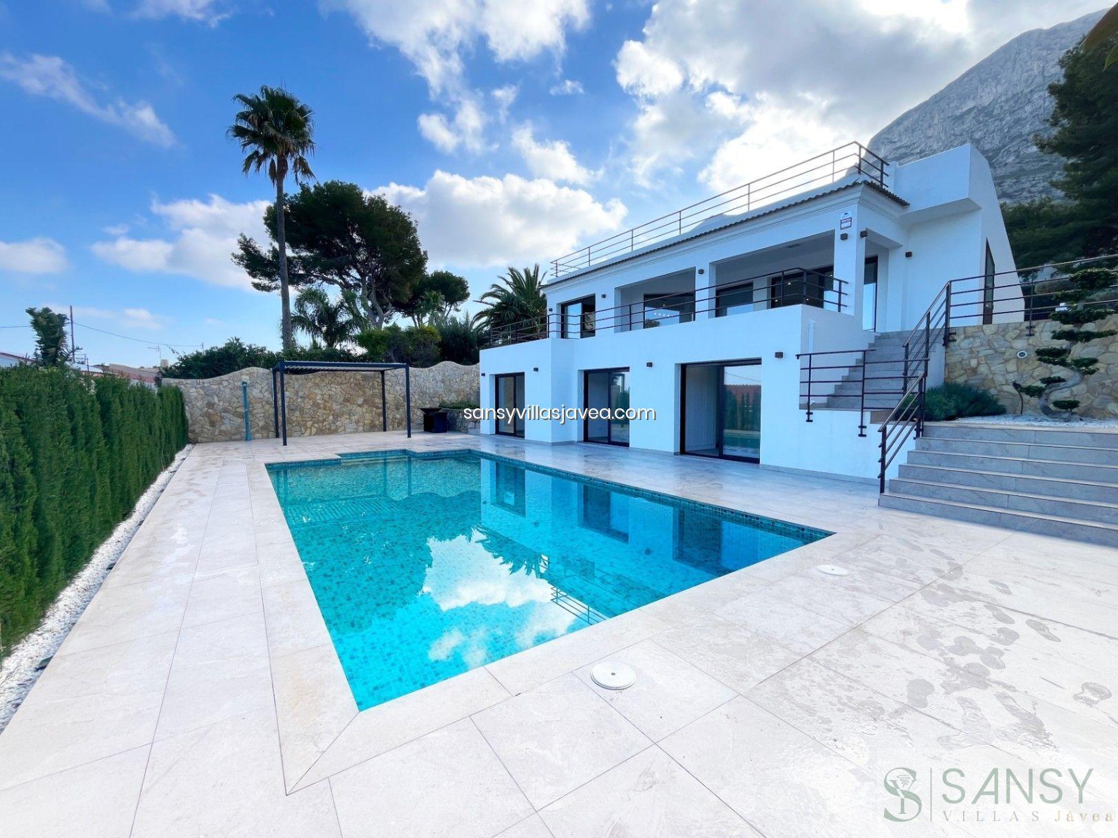 For sale of villa in Dénia