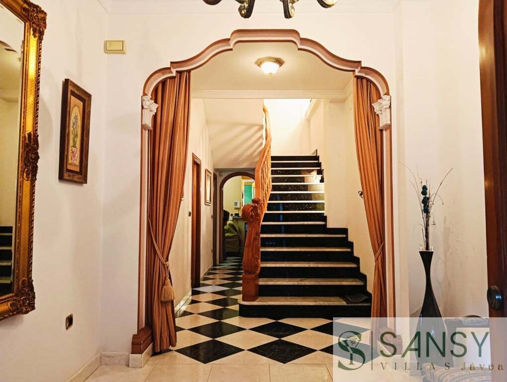 Venta de casa en Oliva