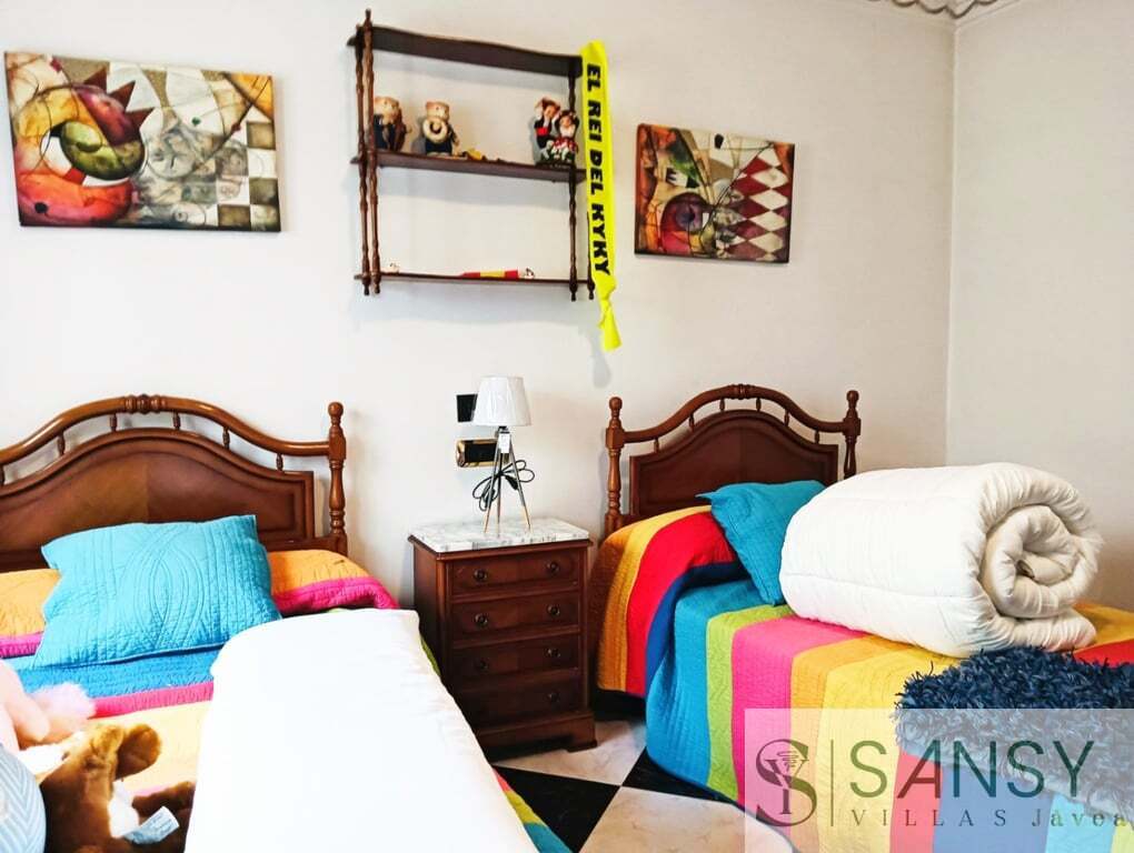 Venta de casa en Oliva