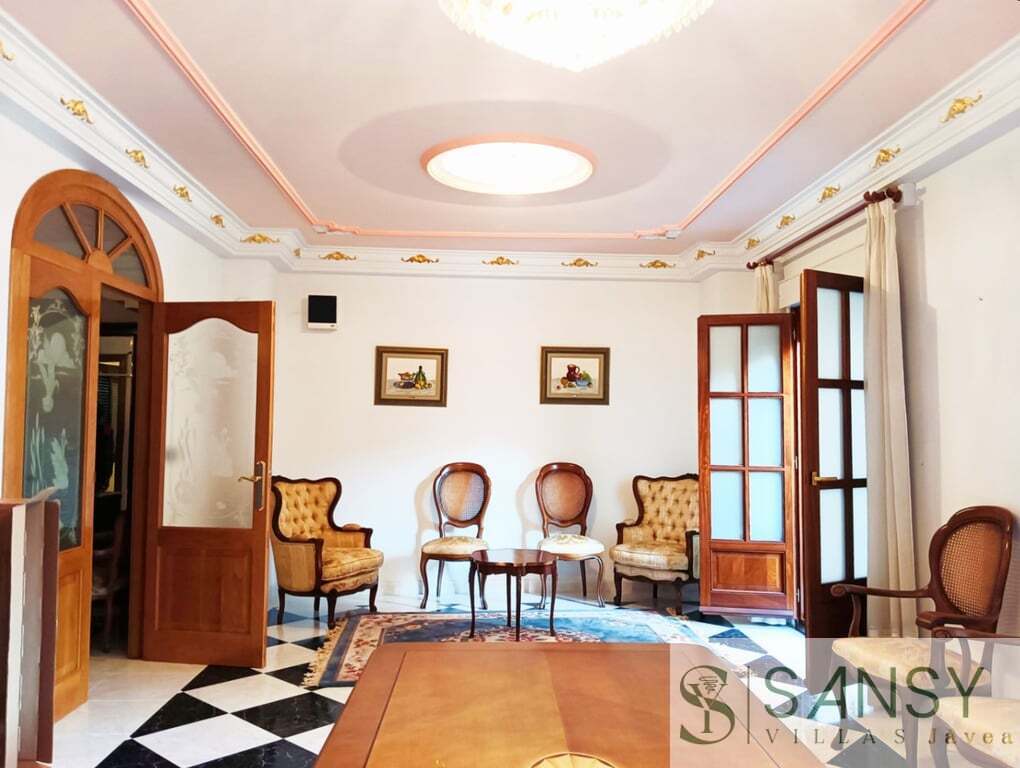 Venta de casa en Oliva