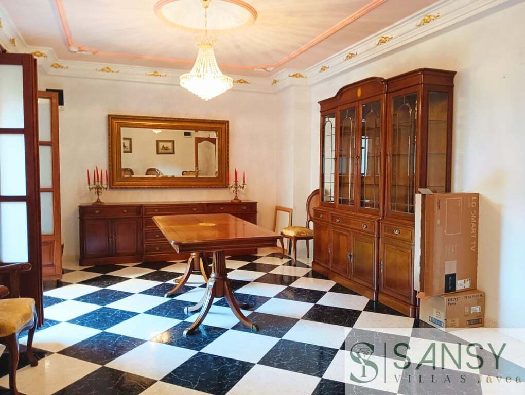 Venta de casa en Oliva
