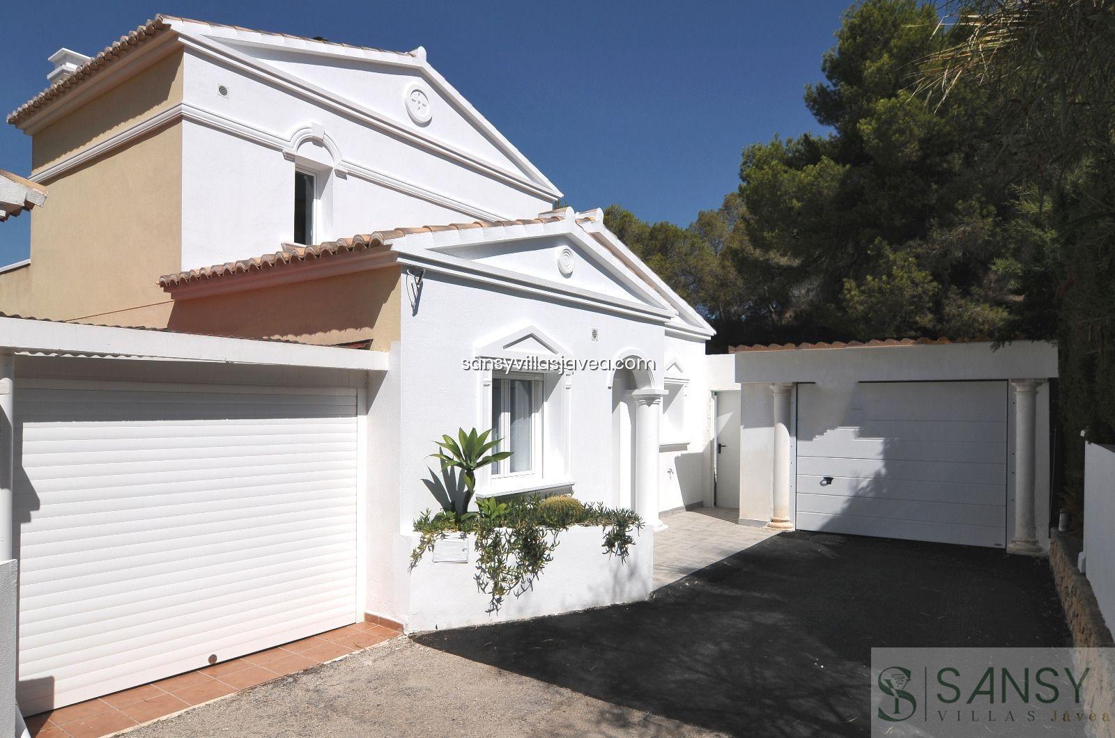 Myynti
 from
 huvila
 sisään

 Calpe
