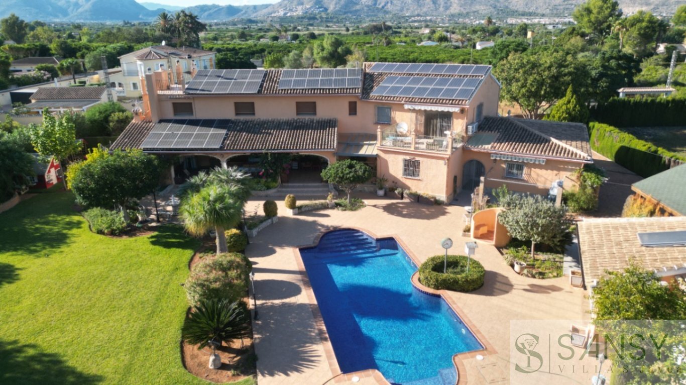 Venta de casa en Pedreguer