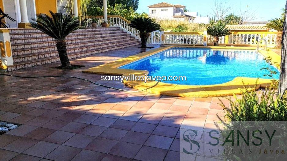 Venta de villa en Dénia