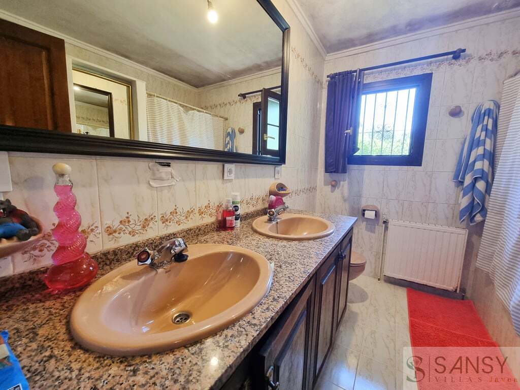 Venta de chalet en Jesús Pobre