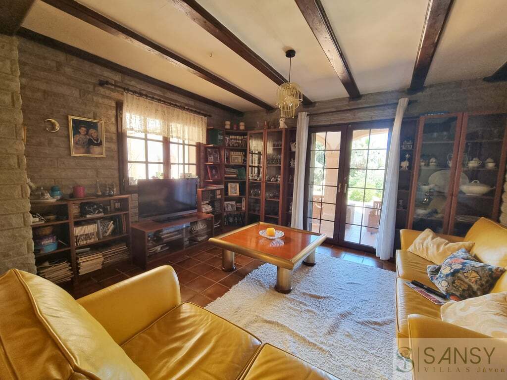 Venta de chalet en Jesús Pobre