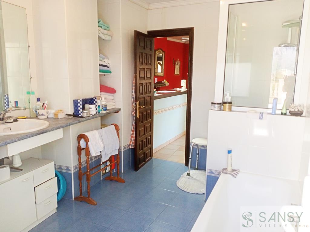 Venta de casa en Ondara
