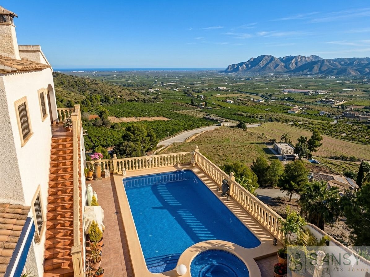 Venta de villa en Pego