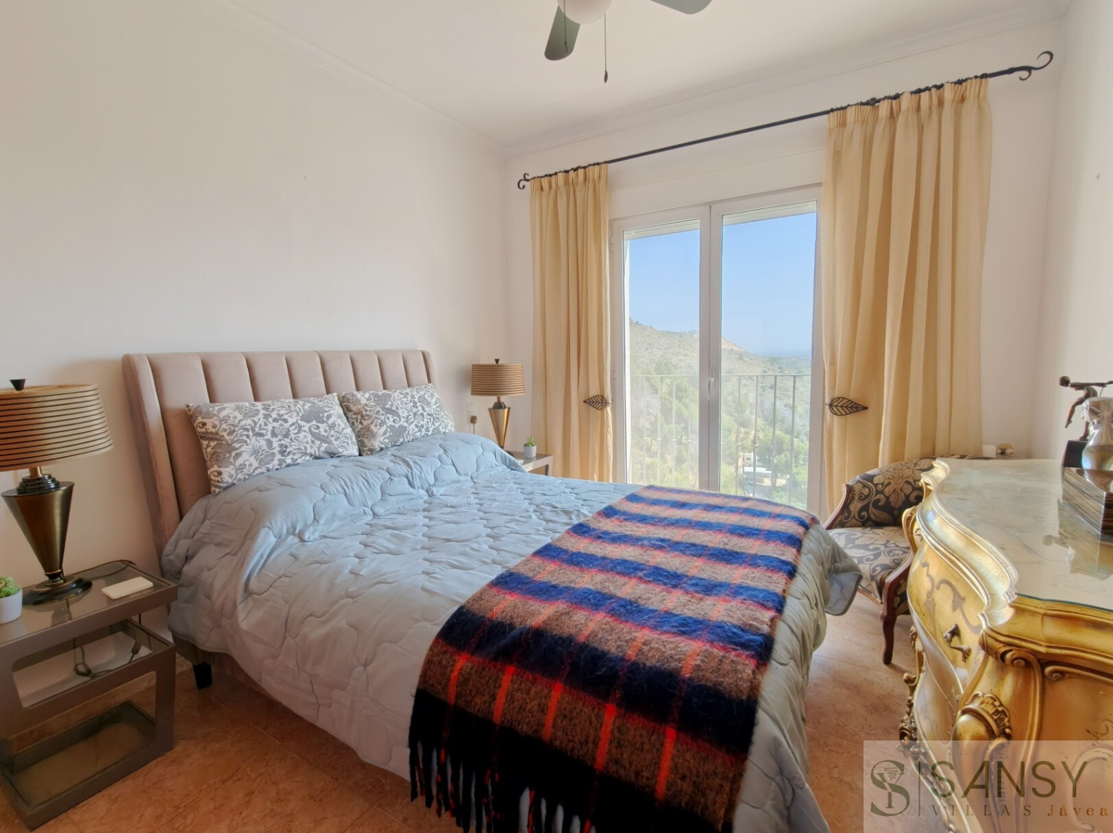 Venta de villa en Pego