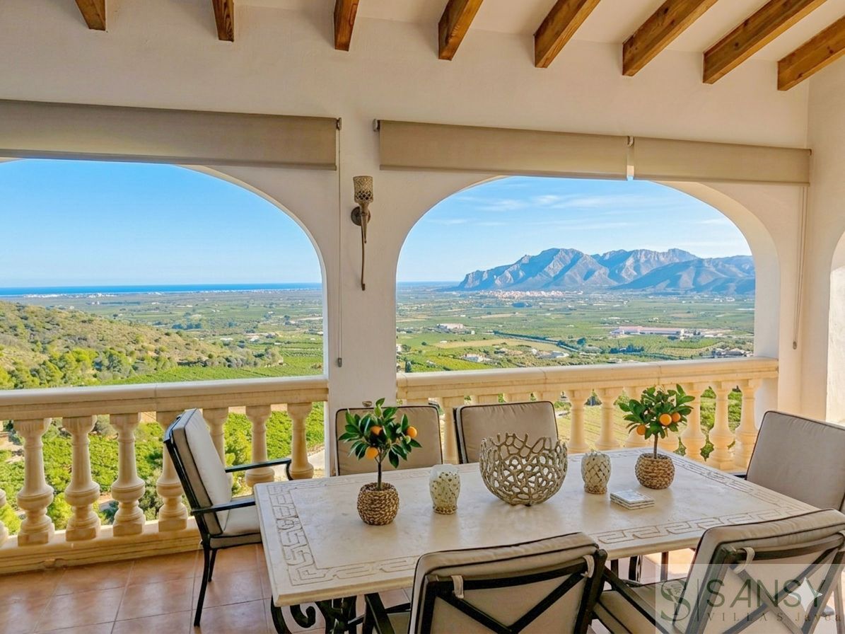 Venta de villa en Pego