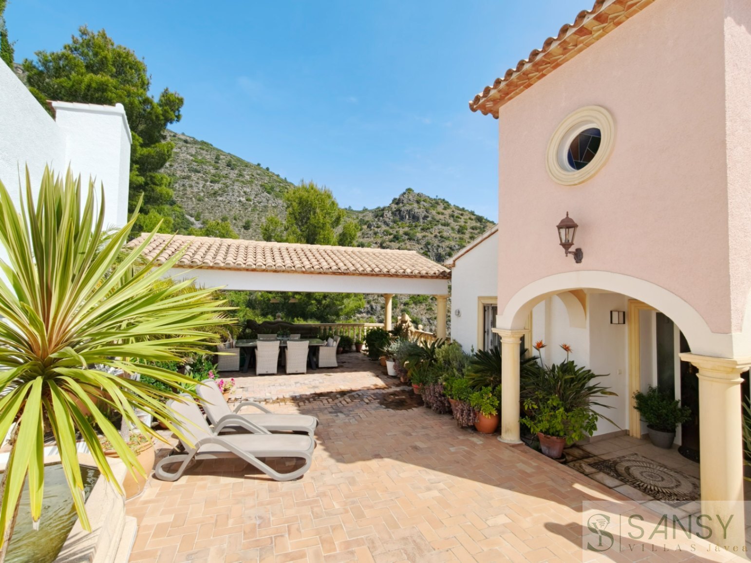 Venta de villa en Pego