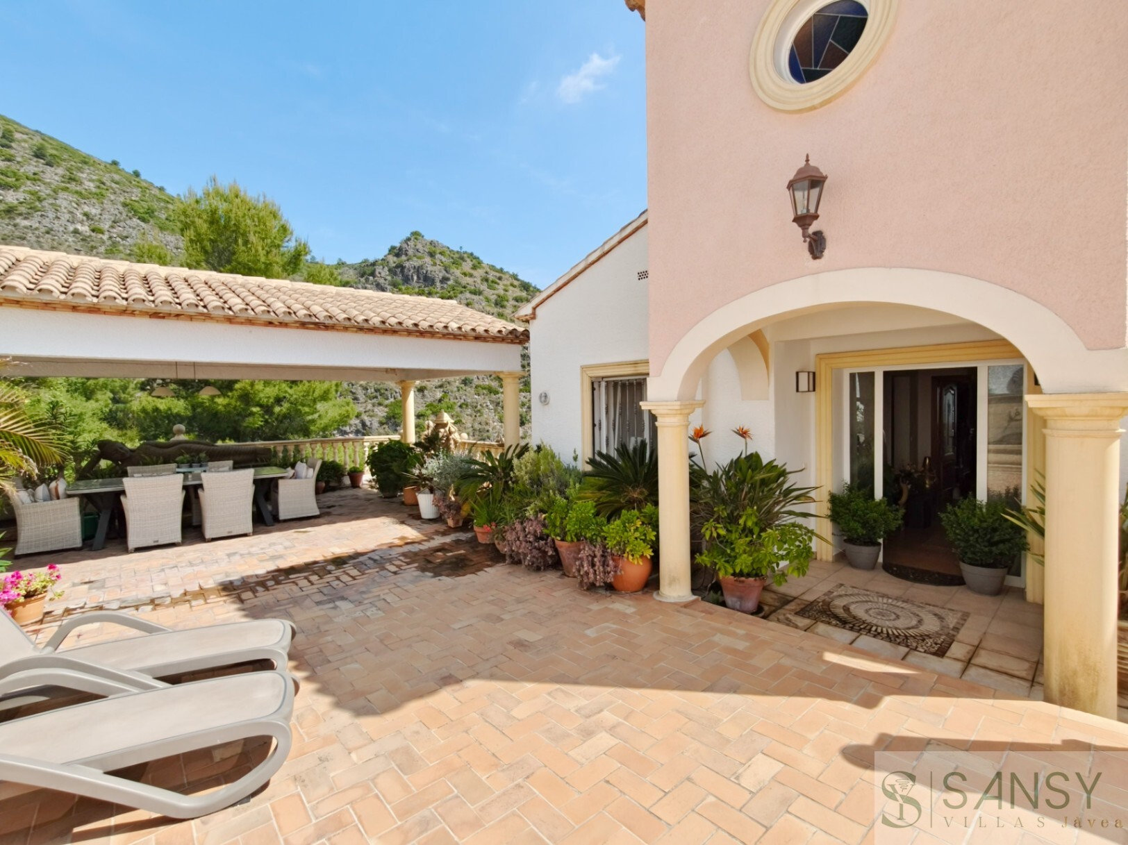 Venta de villa en Pego