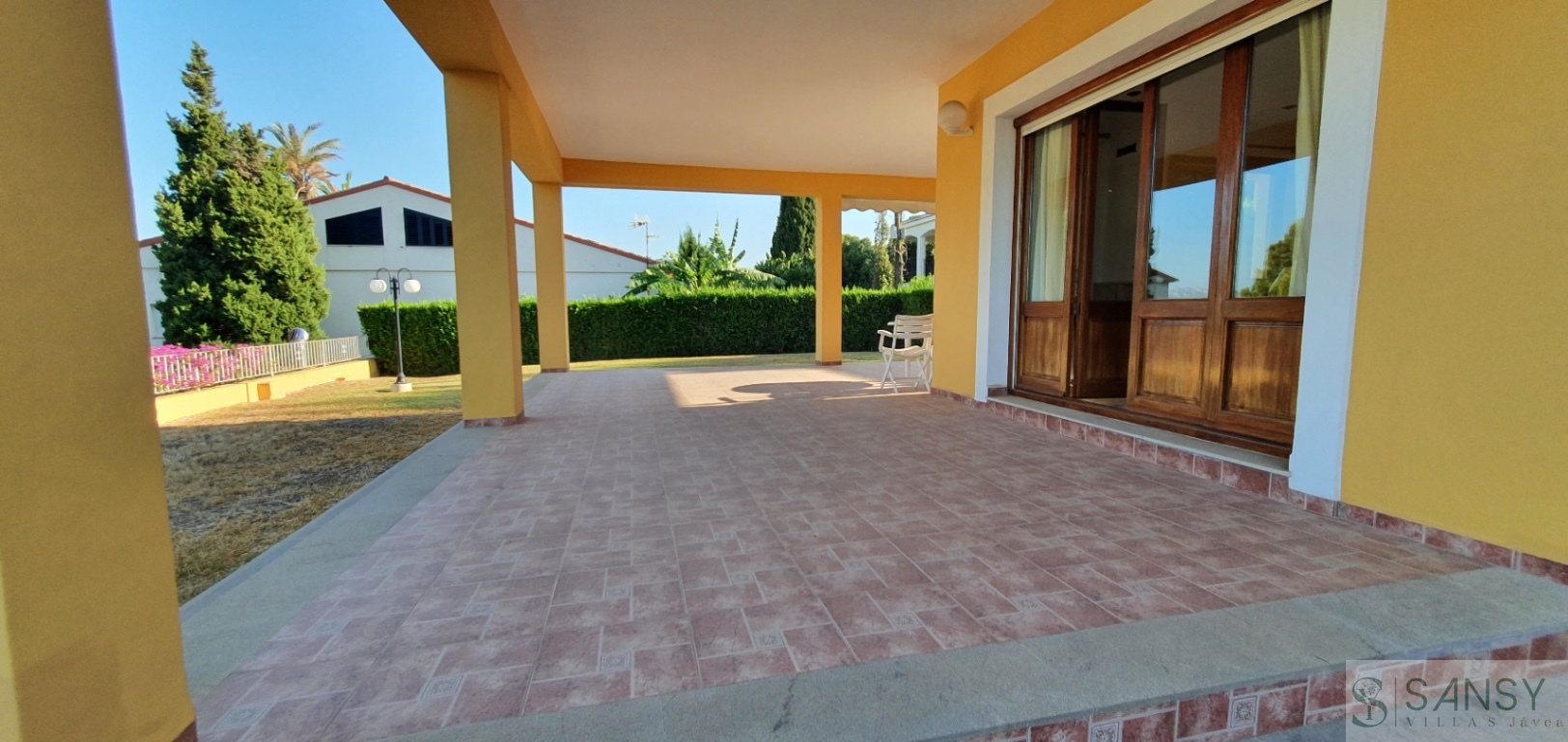 Venta de villa en Oliva