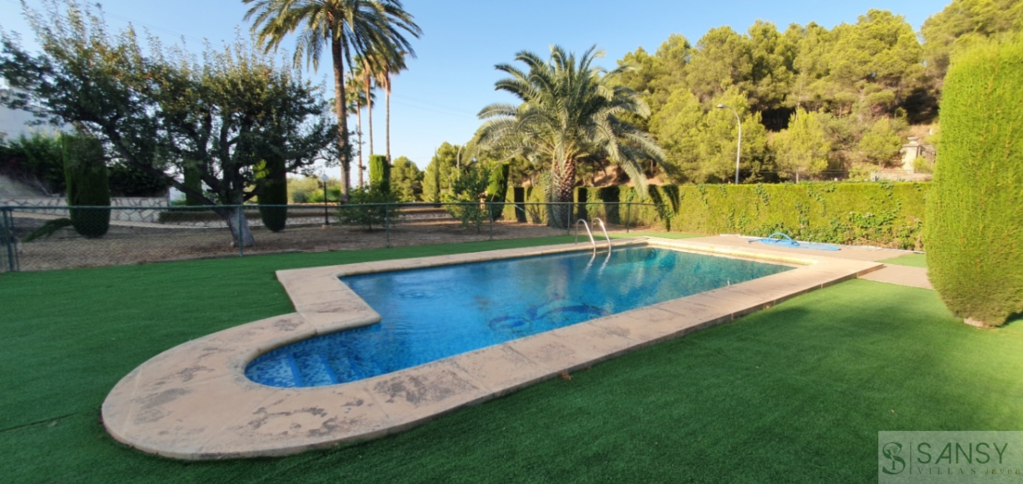 Venta de villa en Oliva