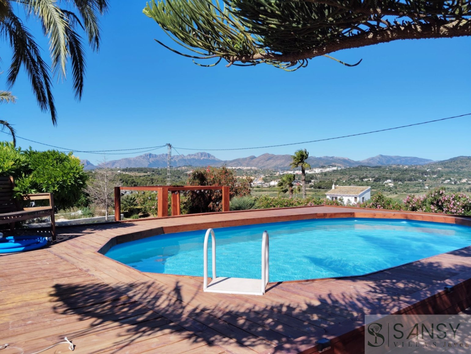 Venta de finca rústica en Teulada
