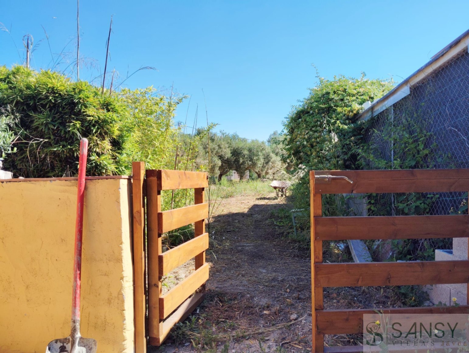 Venta de finca rústica en Teulada