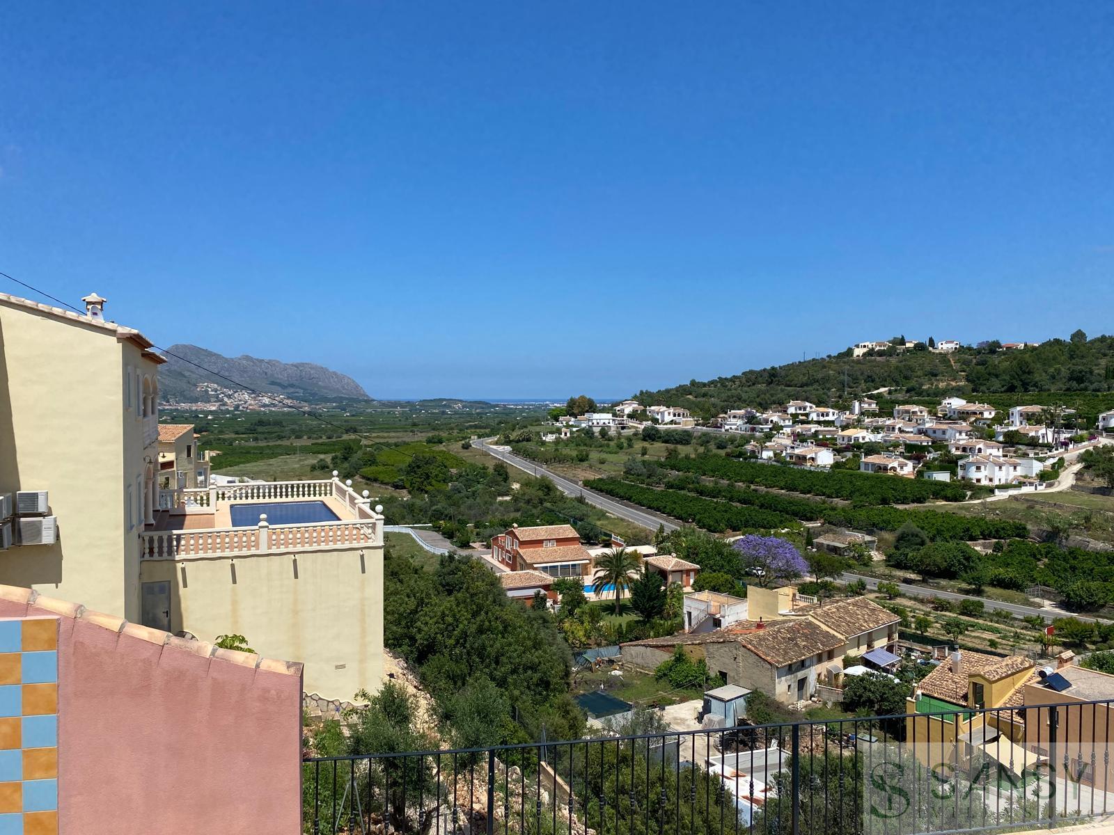 Venta de casa en Orba