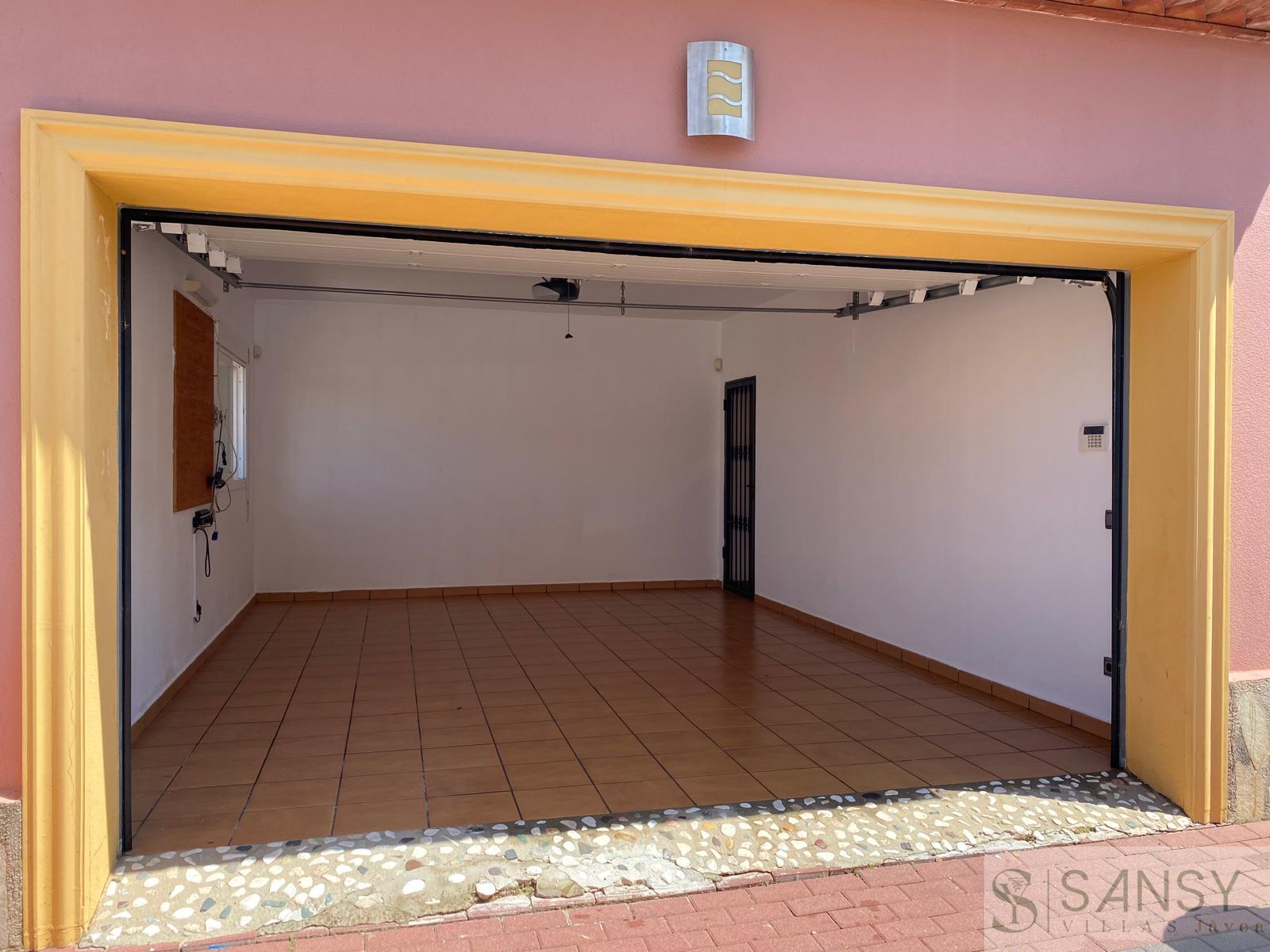 Venta de casa en Orba