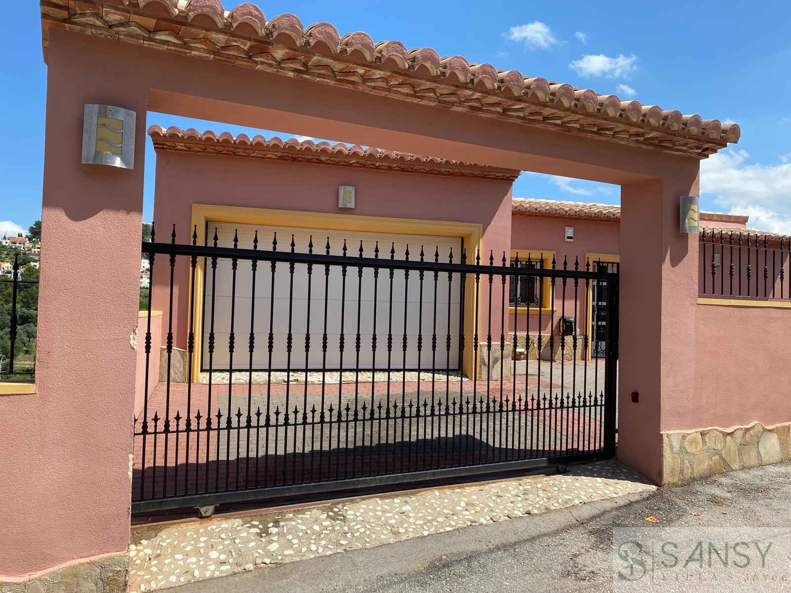 Venta de casa en Orba