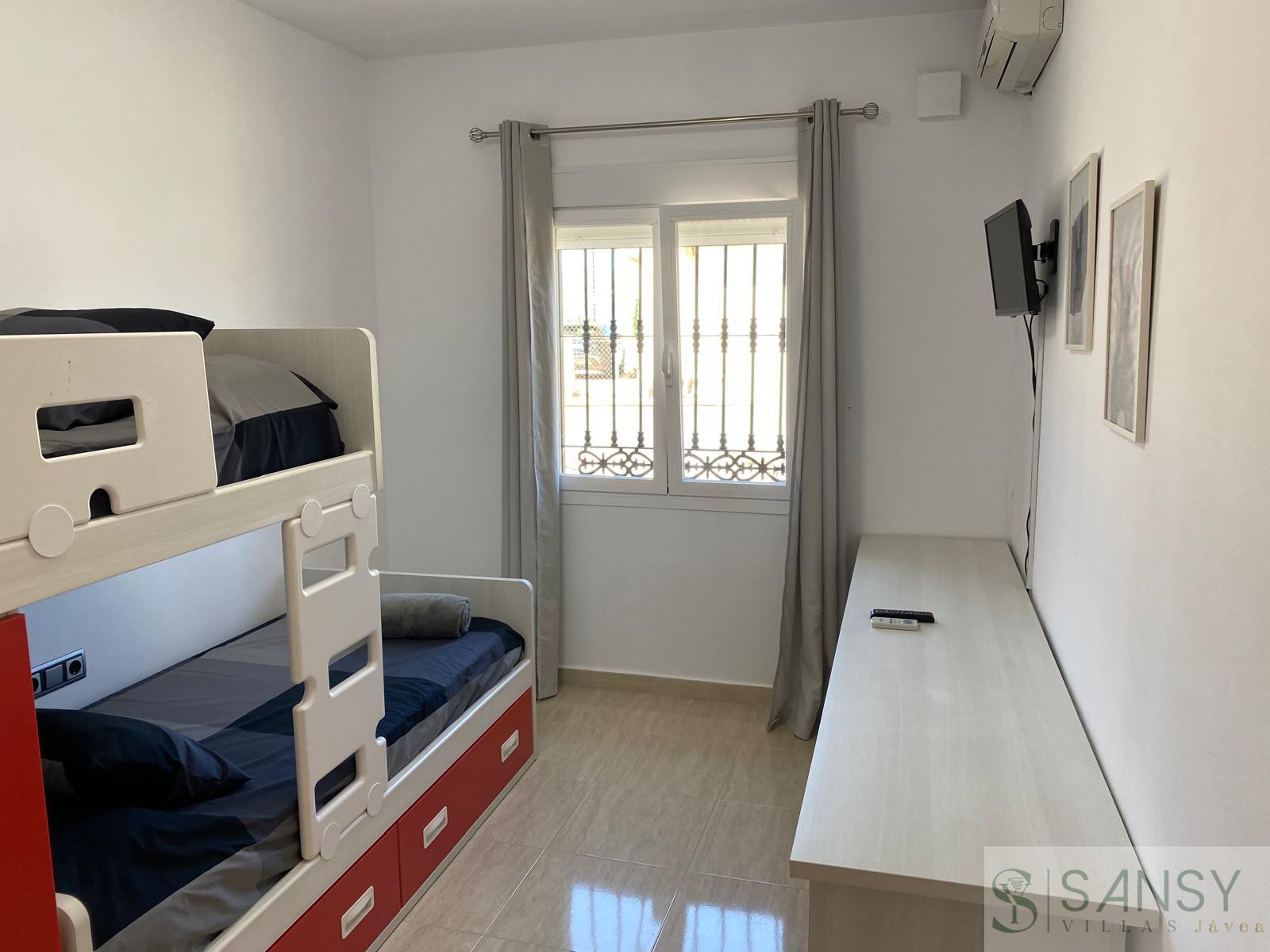 Venta de casa en Orba