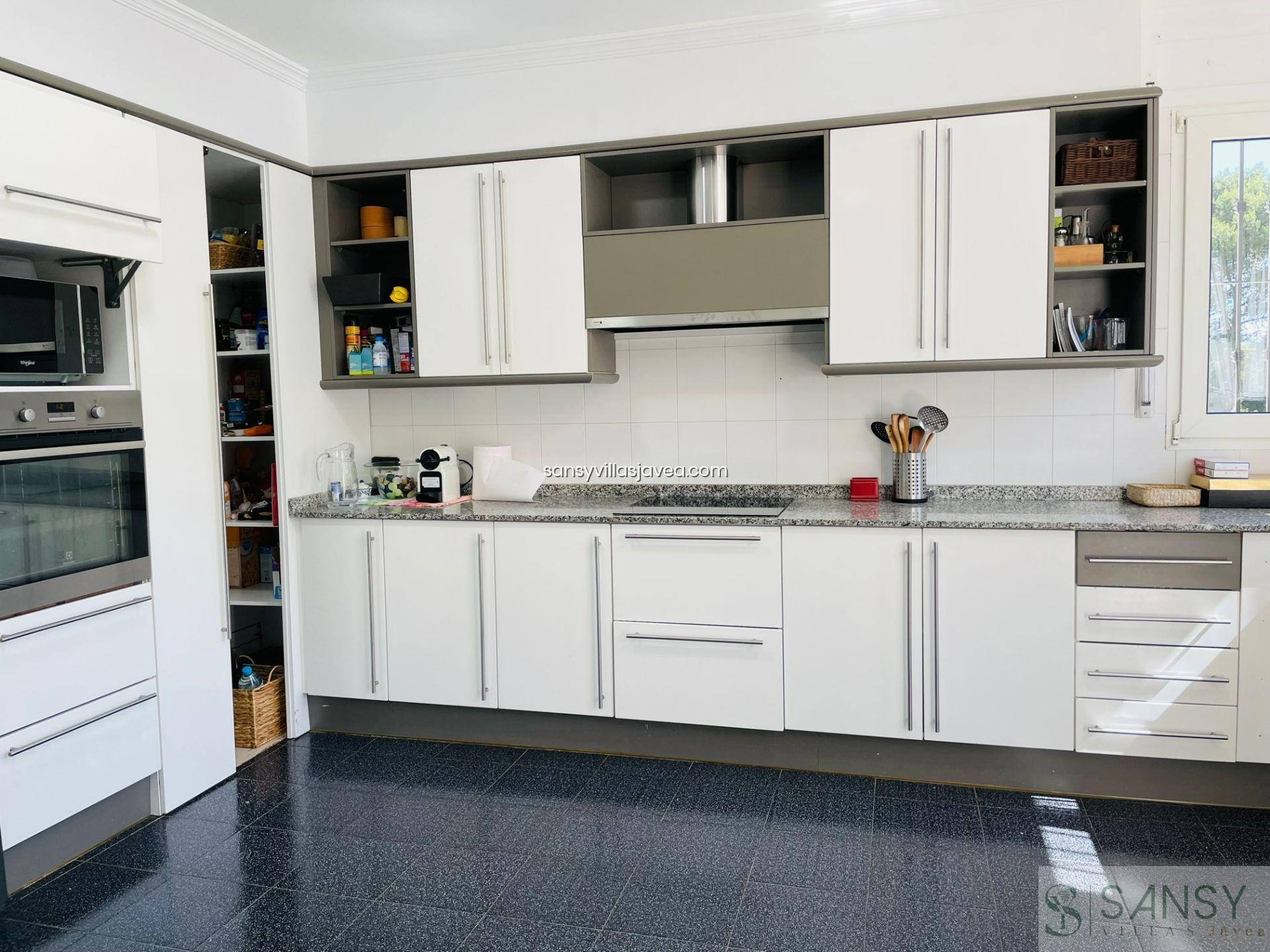 Venta de villa en Dénia