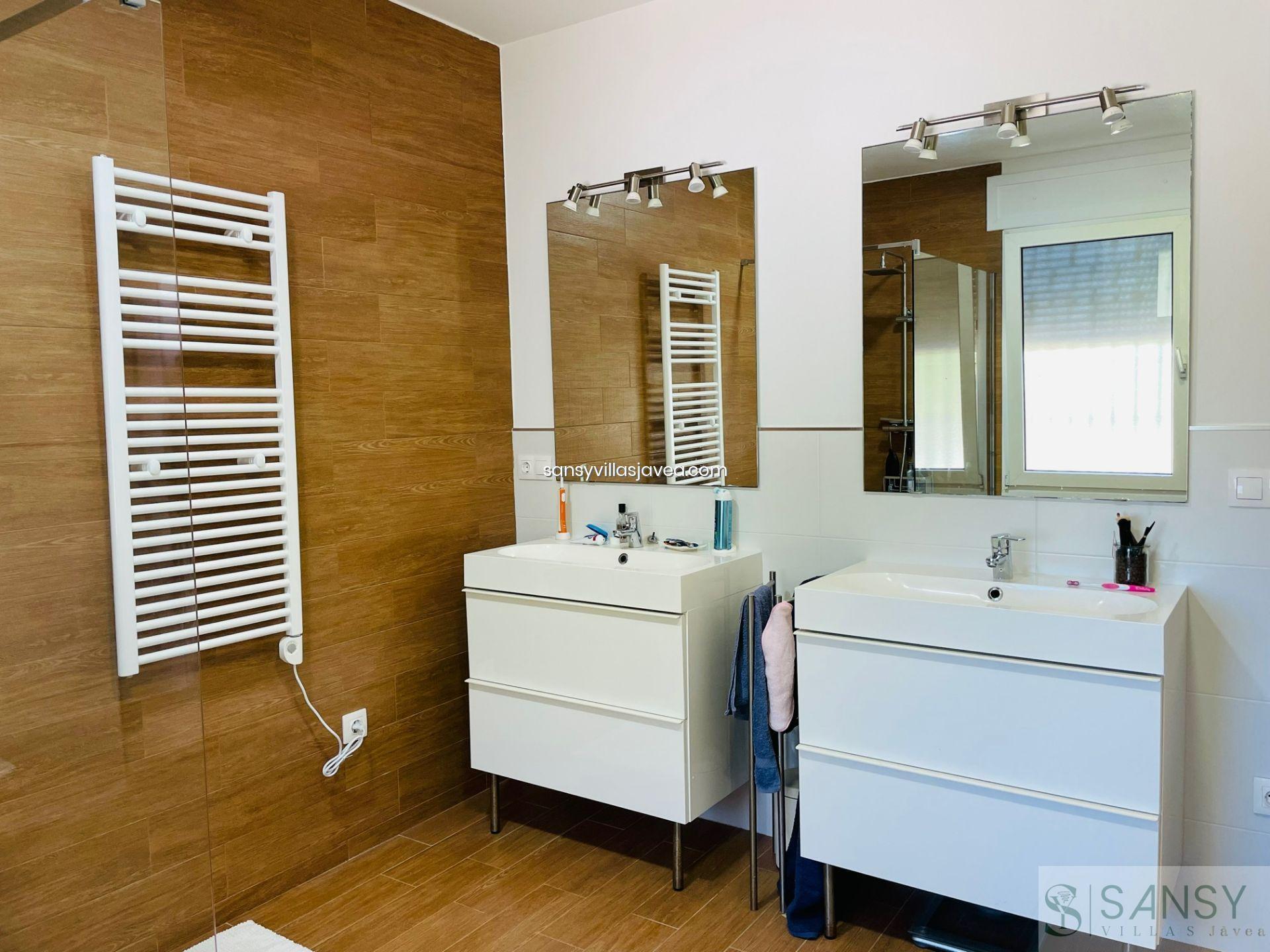 Venta de villa en Dénia