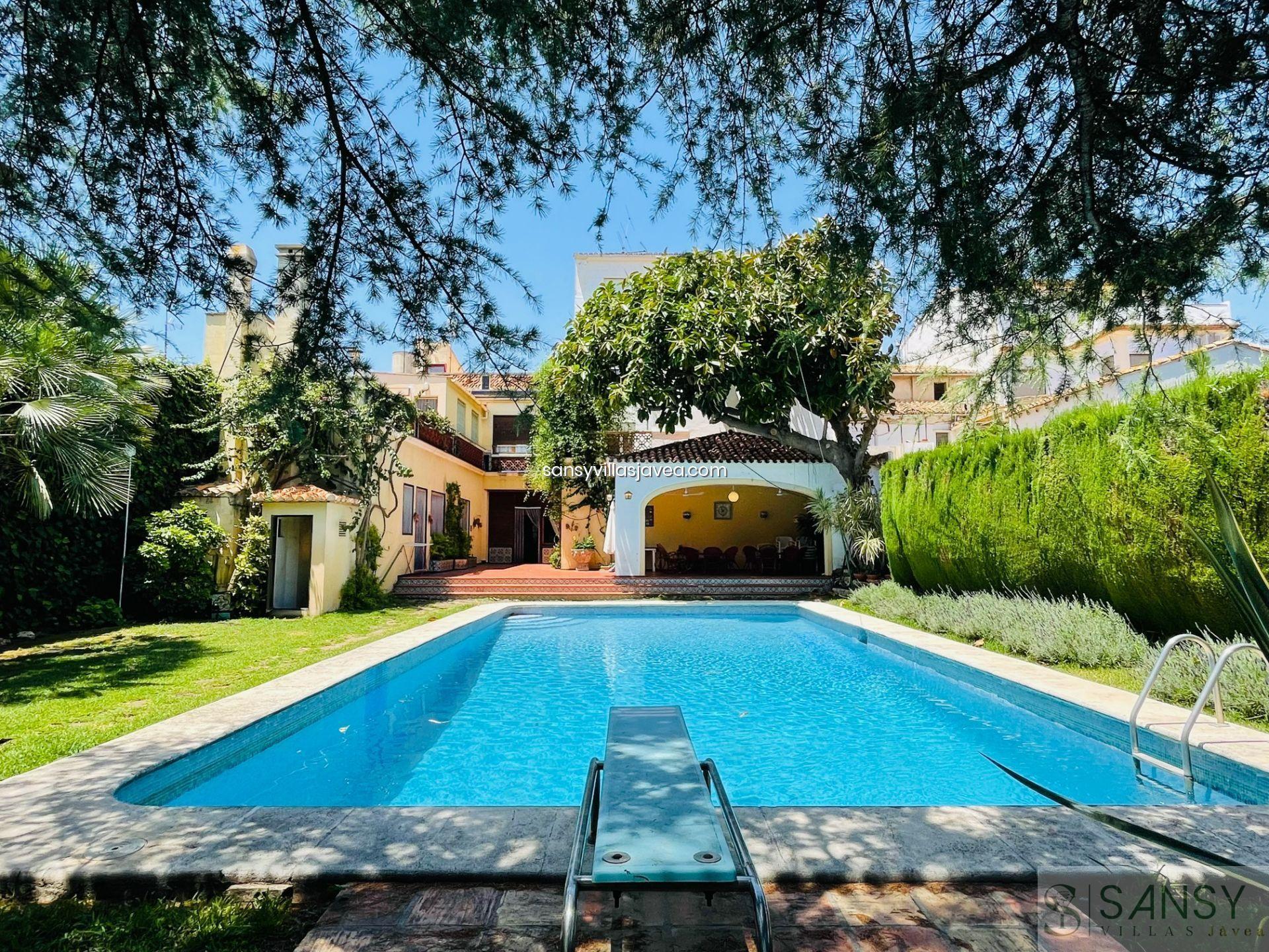 Venda de villa a Pedreguer
