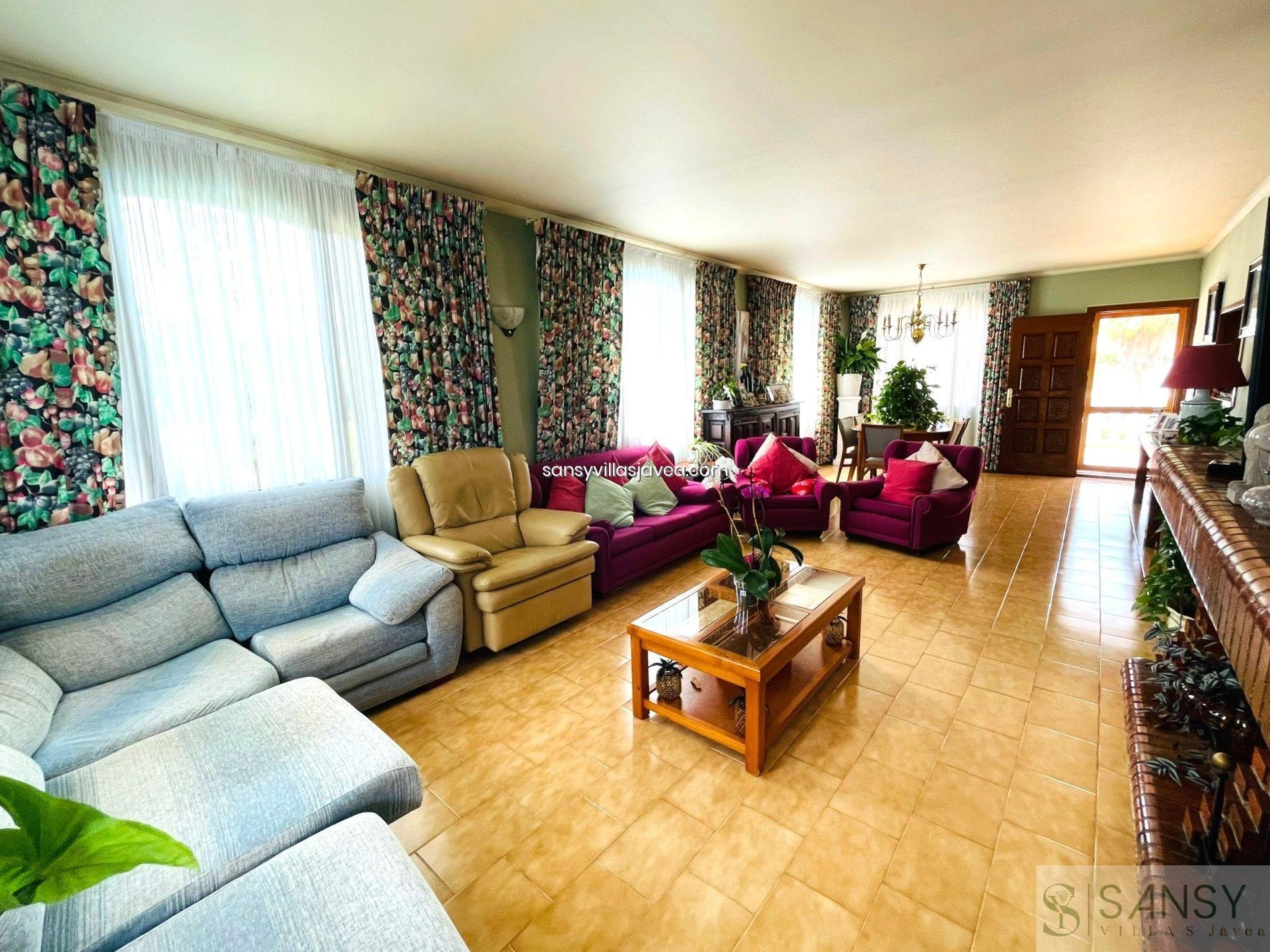 Venta de finca rústica en Pedreguer