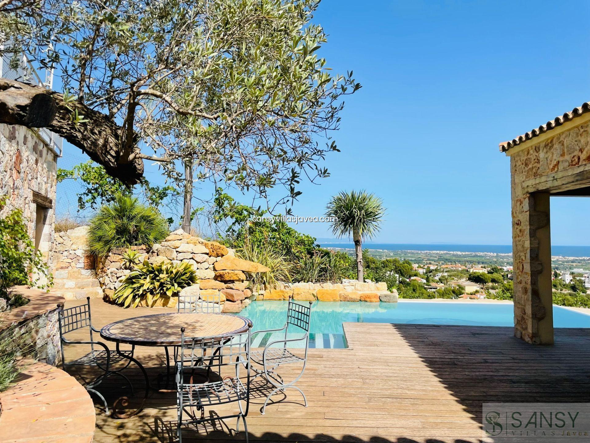 Venta de villa en Dénia