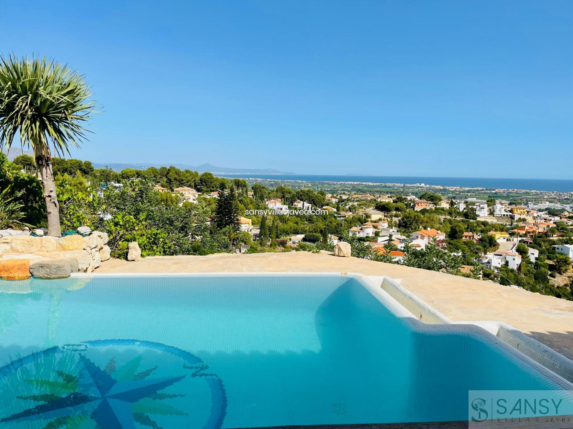 Venta de villa en Dénia