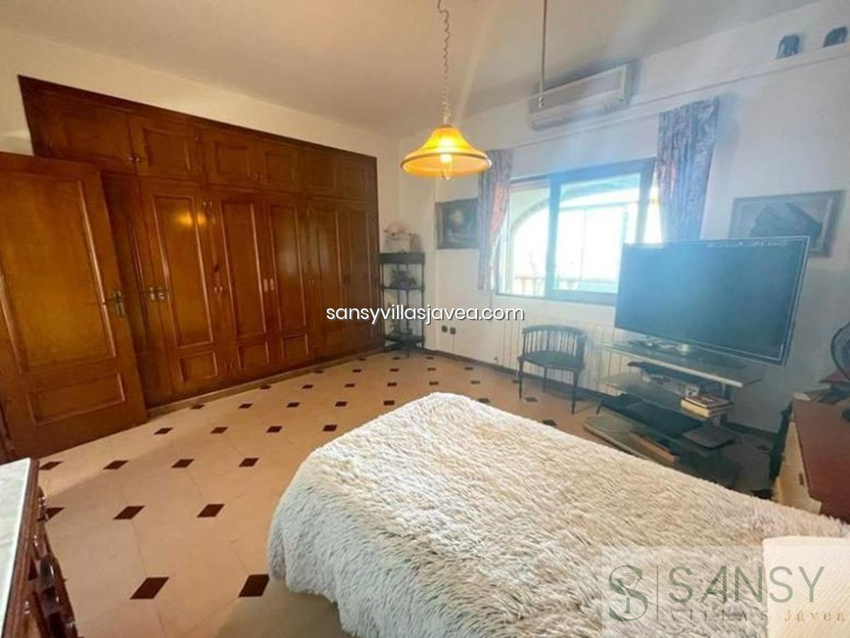 Venta de villa en Dénia