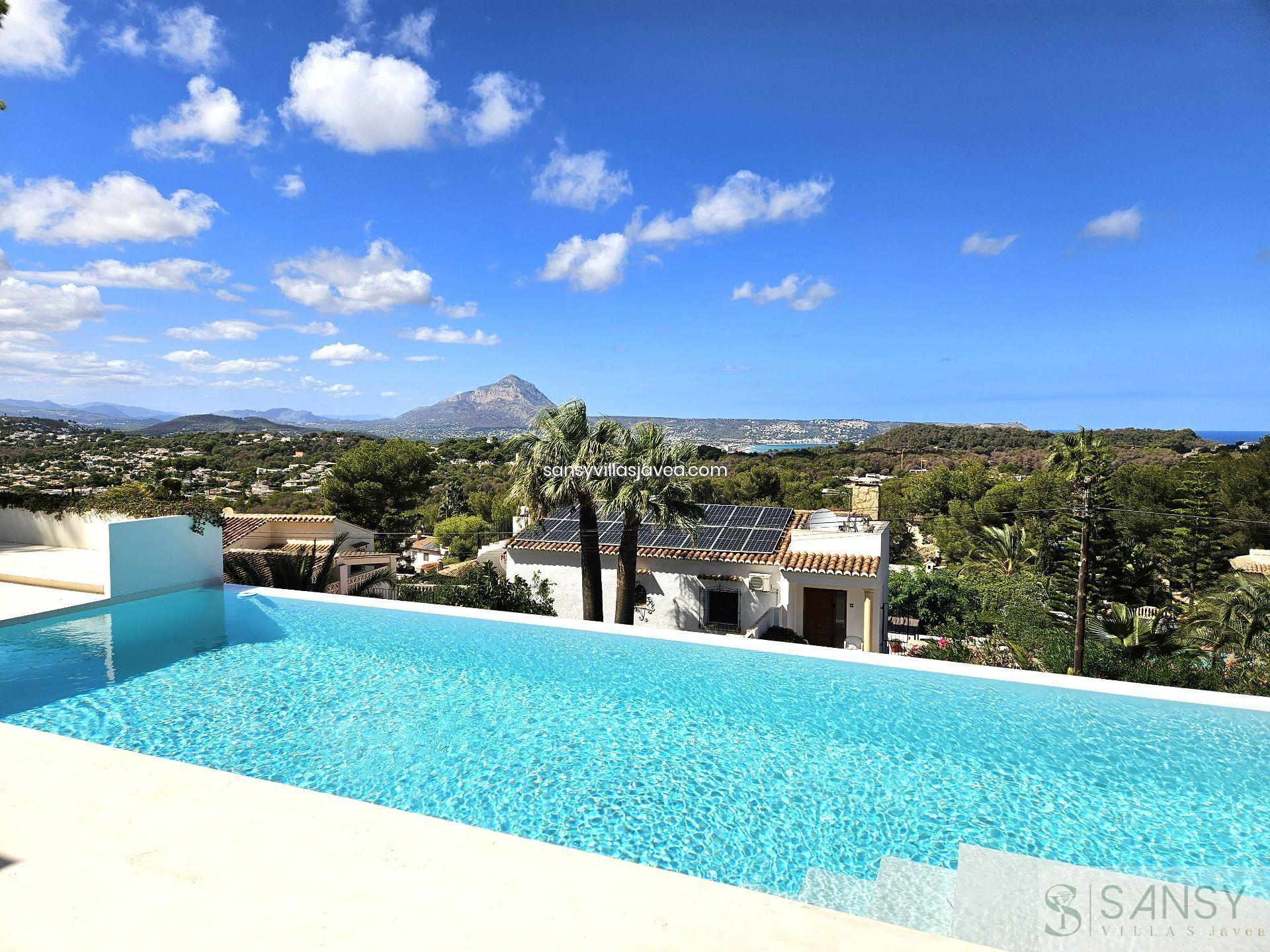 Zu verkaufen von villa in
 Jávea-Xàbia