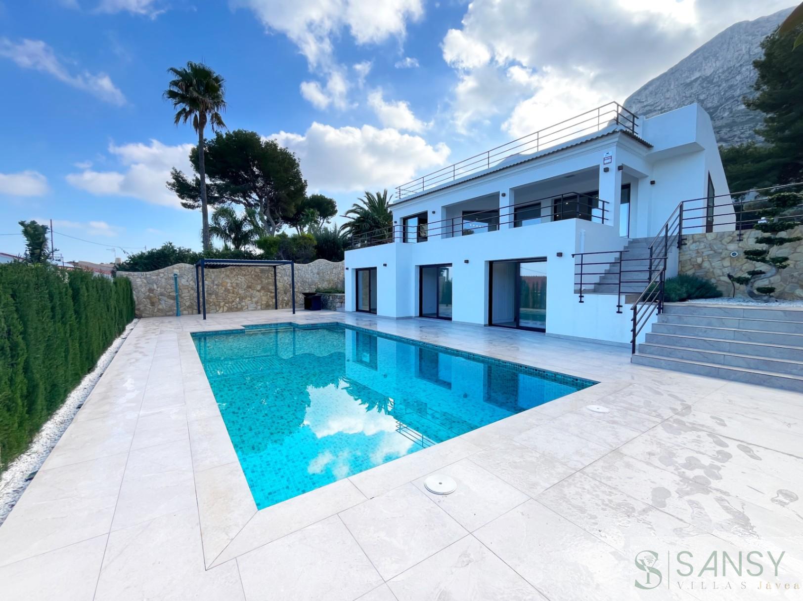 For sale of villa in Dénia