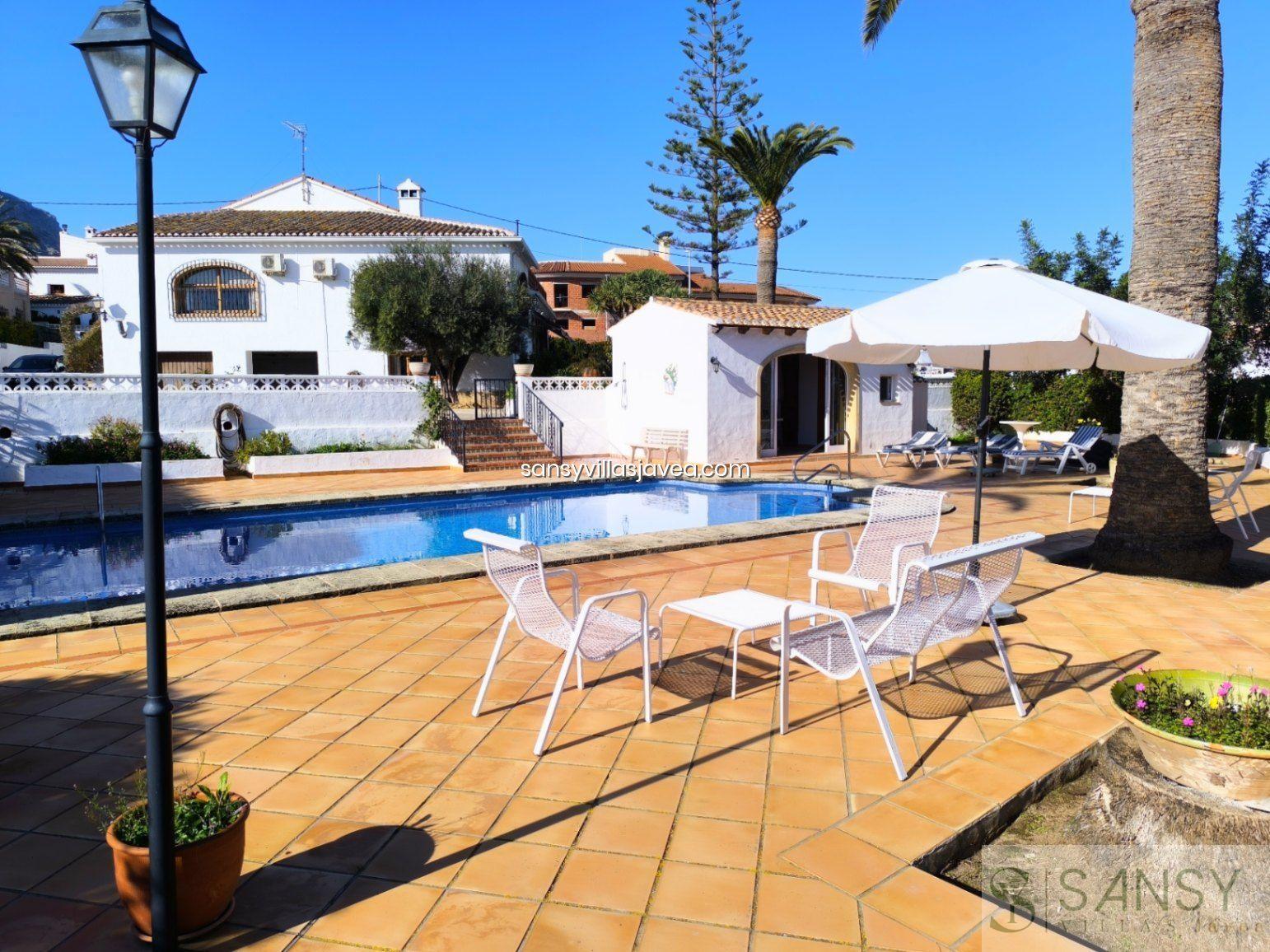 Zu verkaufen von villa in
 Jávea-Xàbia