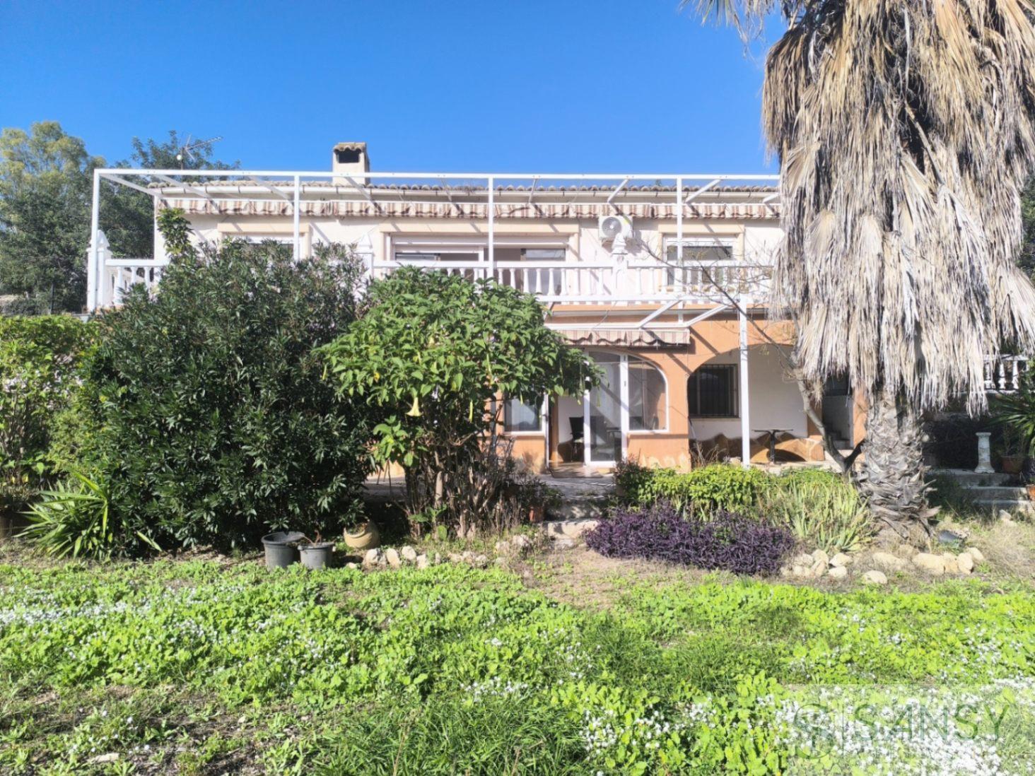 Venta de villa en Parcent