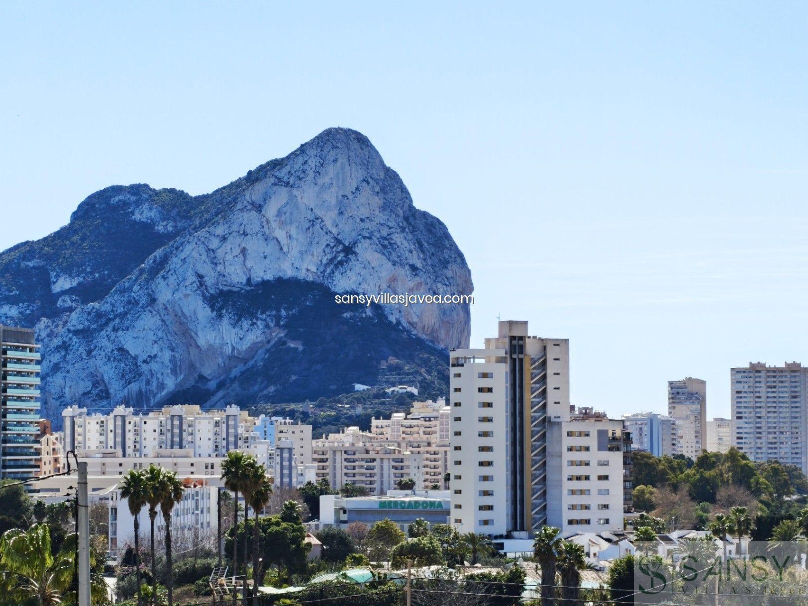 For sale of villa in Calpe