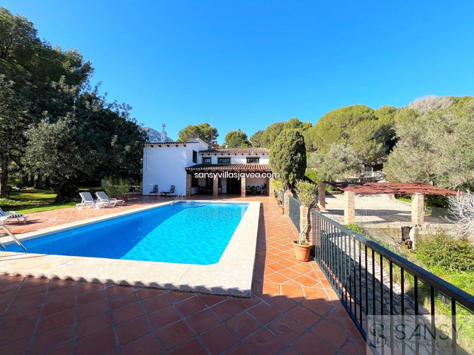 For sale of villa in Dénia