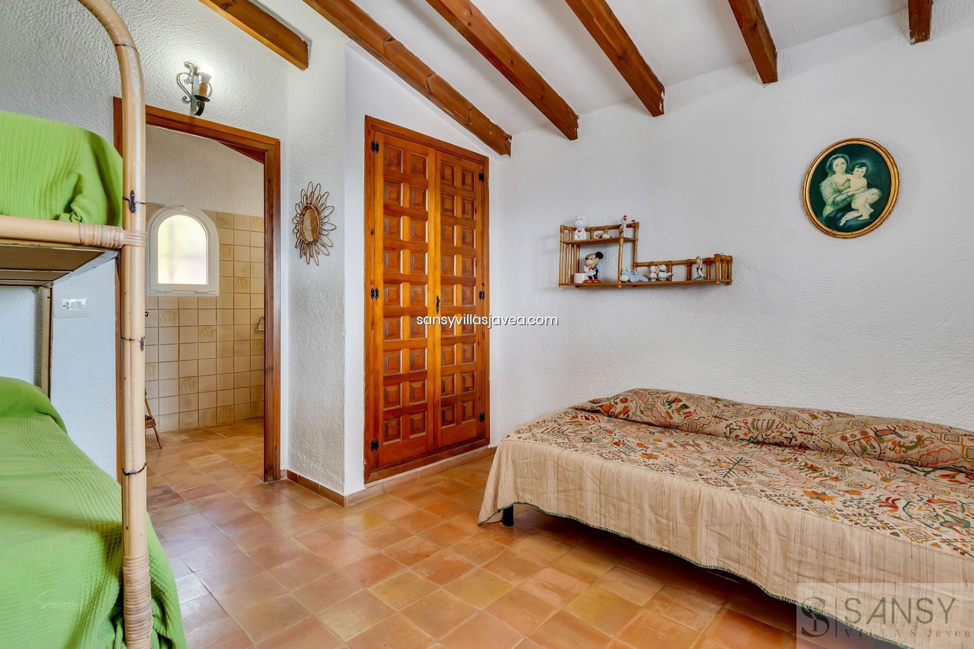 Продажа от

 Виллa на Jávea-Xàbia
