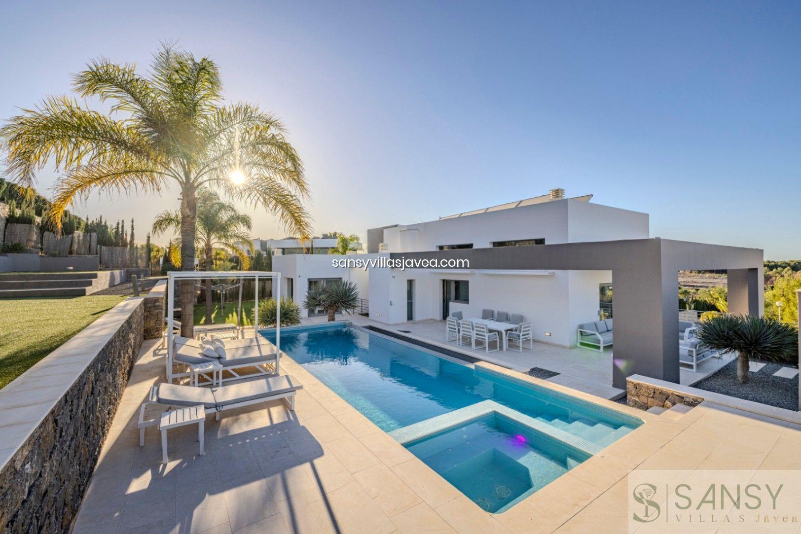 For sale of villa in Jávea-Xàbia