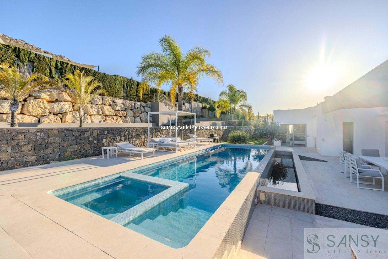 For sale of villa in Jávea-Xàbia