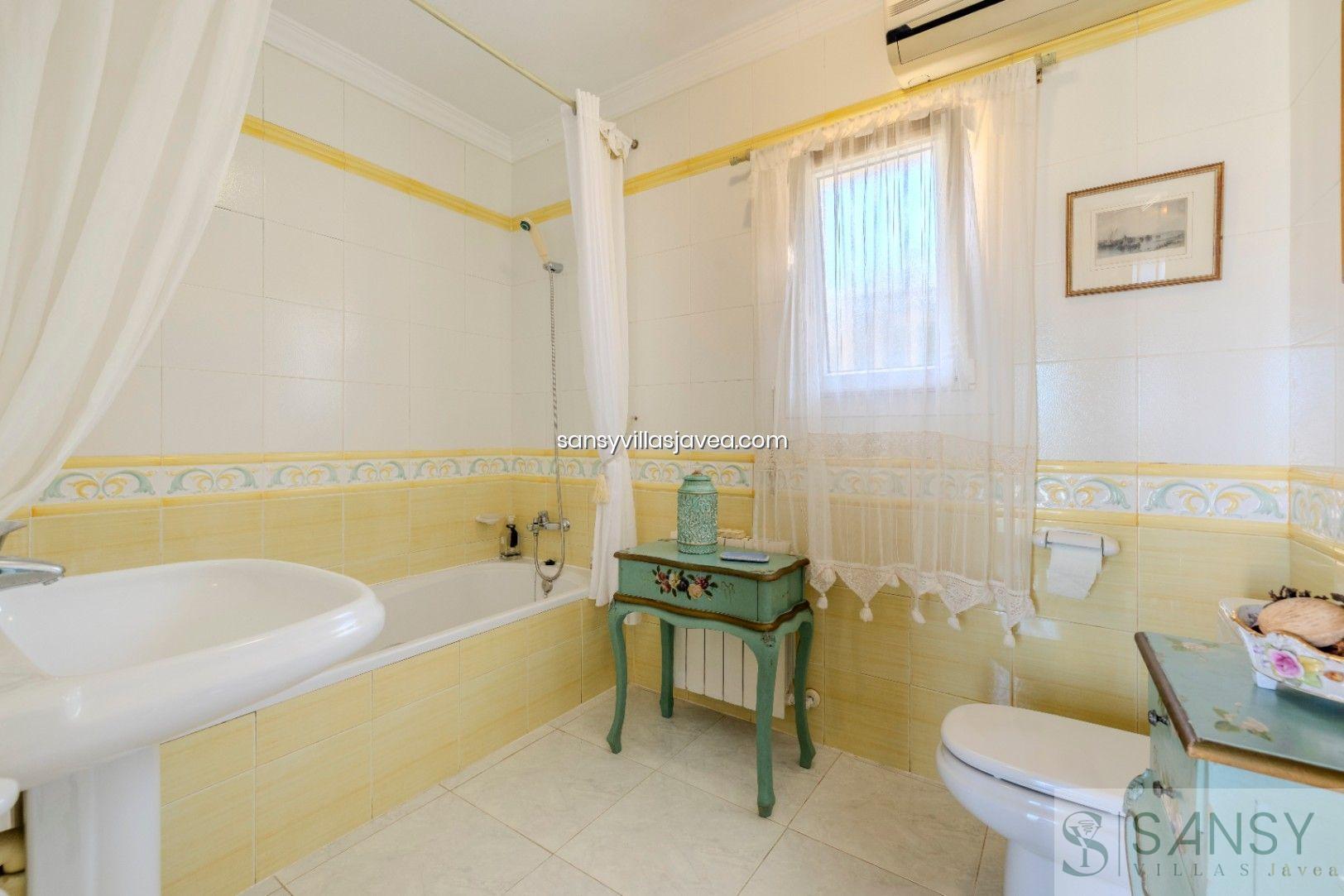 For sale of villa in Jávea-Xàbia