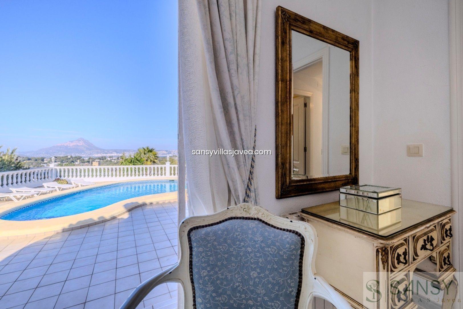 For sale of villa in Jávea-Xàbia