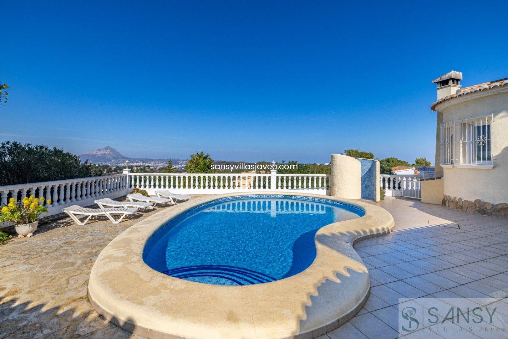For sale of villa in Jávea-Xàbia