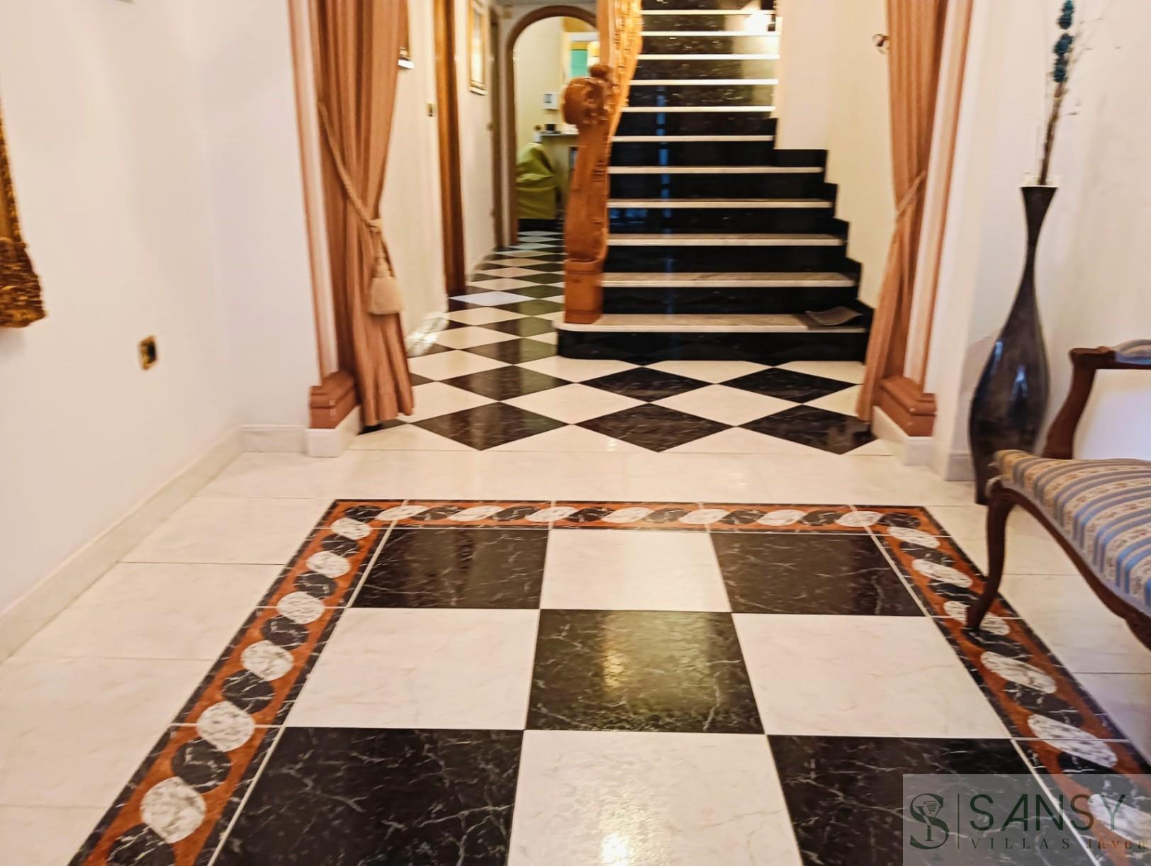 Venta de casa en Oliva